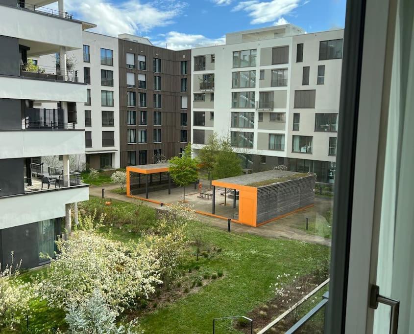 Schickes 2-zi-apartment Am Neckarufer Buga-park Mit Tg-stellplatz Heilbronn